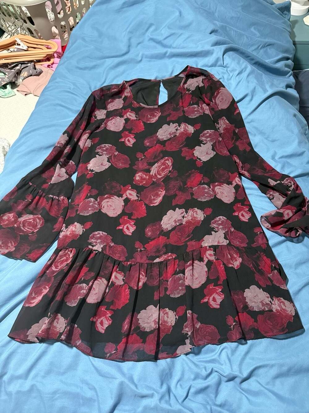 BCBGeneration Floral Dress Size L Black Red Rose Chiffon Long Sleeve Mini